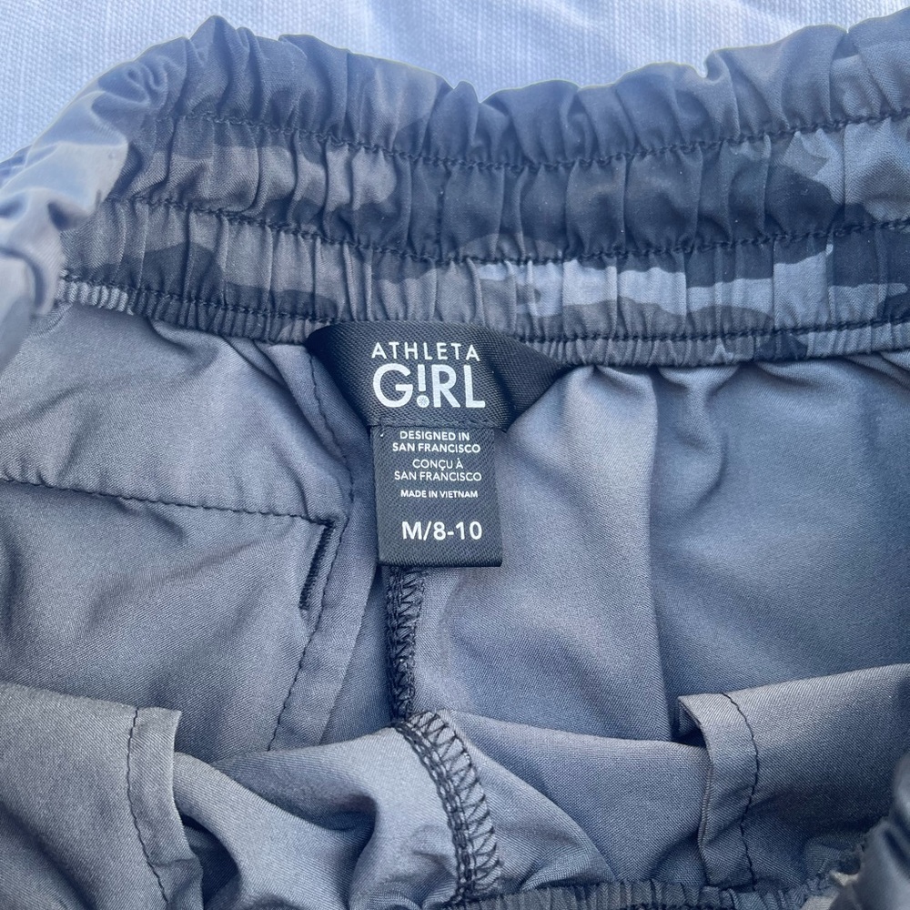 Athleta Girl Charcoal Gray Camo Athletic Shorts - Picture 3 of 3